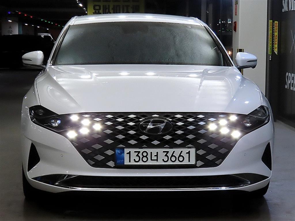 HYUNDAI Grandeur - Vista 2