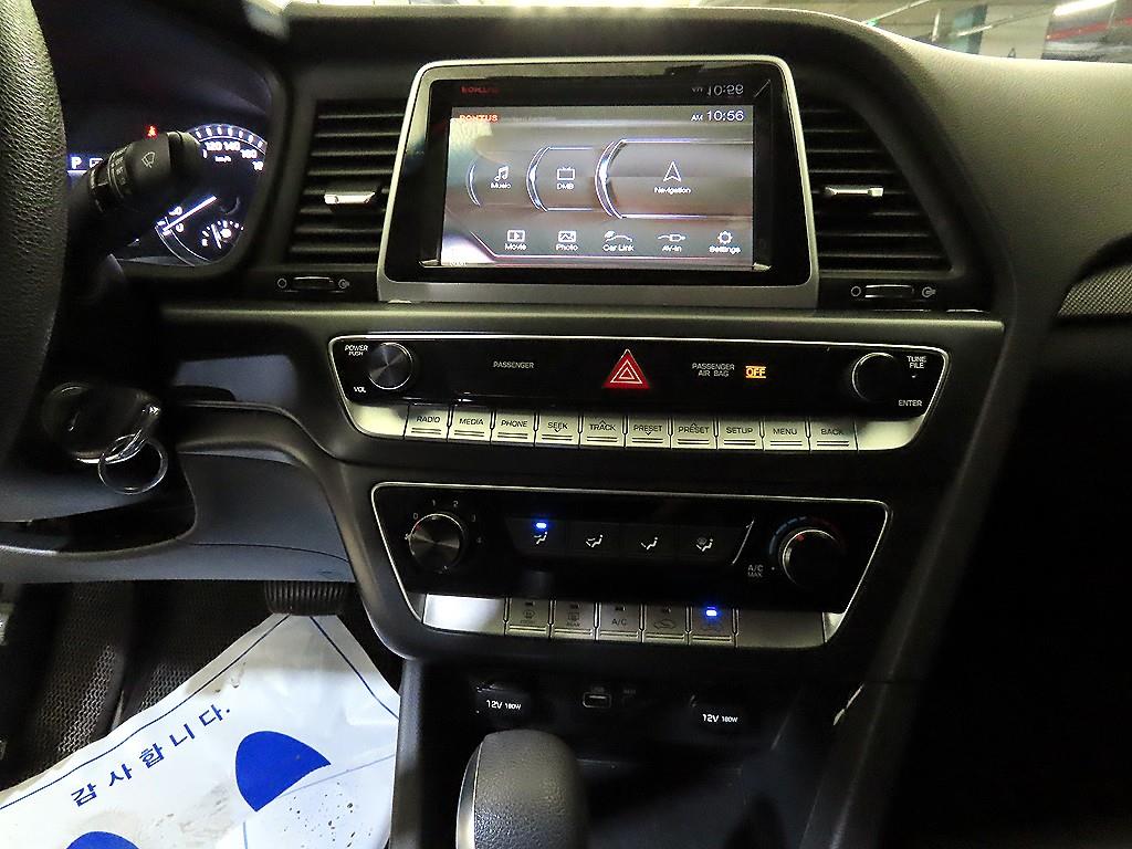 HYUNDAI Sonata - Vista 11