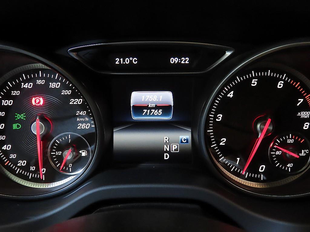 Mercedes Benz CLA Class - Vista 9