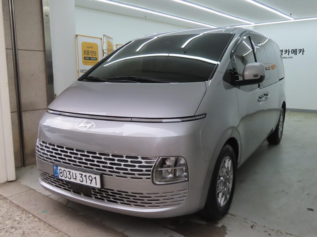 HYUNDAI Staria - Vista 2