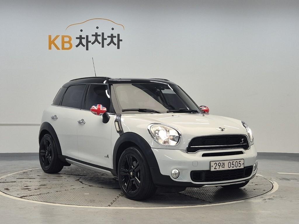 Mini Countryman - Vista 4