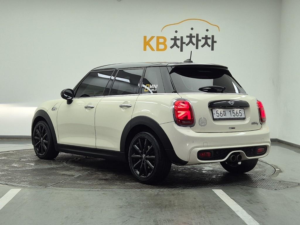 Mini Cooper - Vista 3