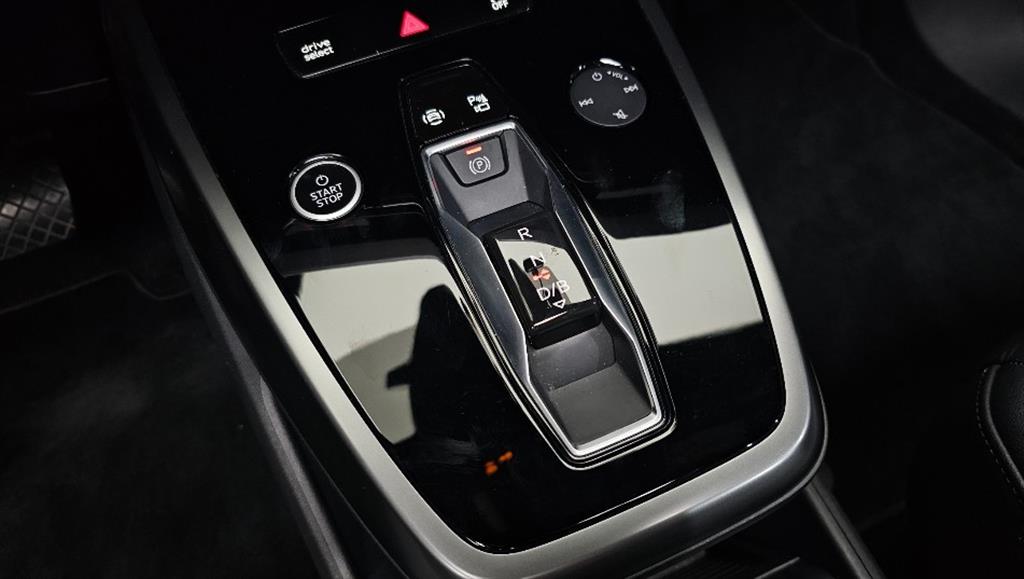 Audi Q4 - Vista 12