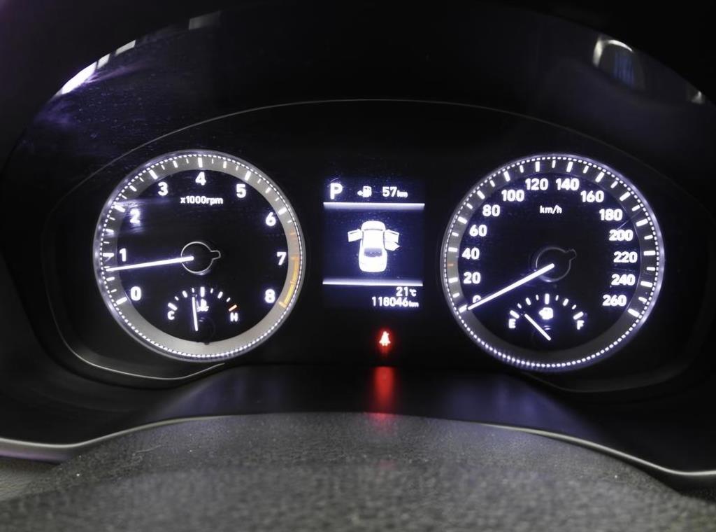 HYUNDAI Grandeur - Vista 9