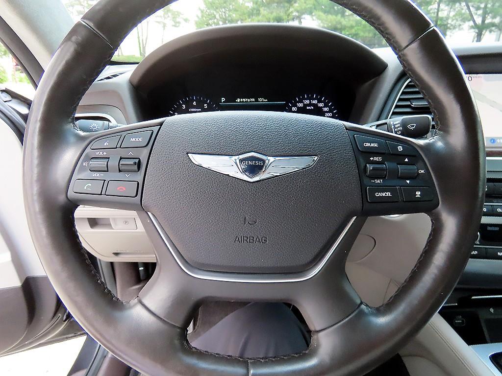Genesis G80 - Vista 8