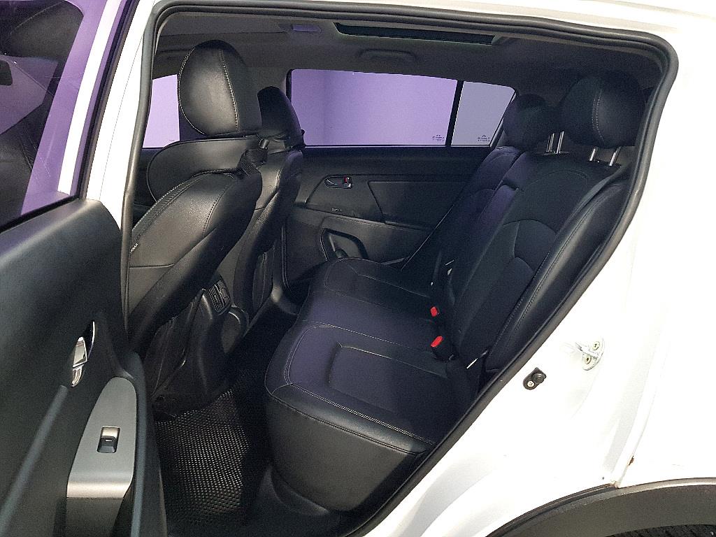 KIA Sportage - Vista 9