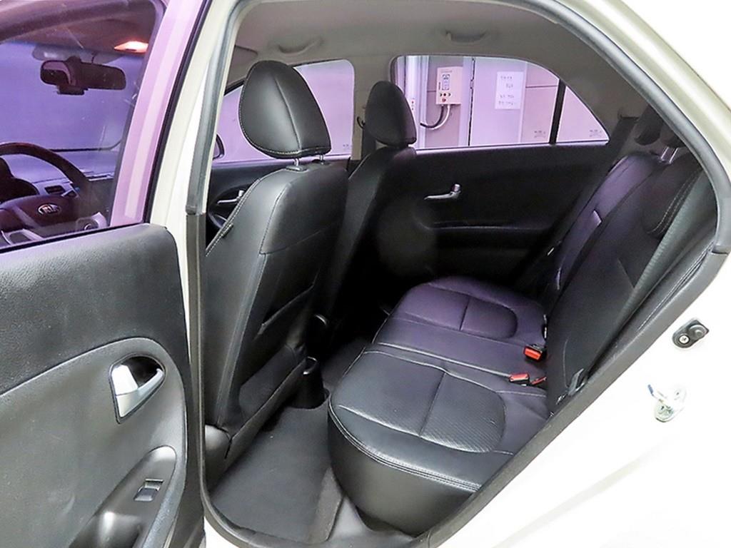 KIA Morning - Vista 6