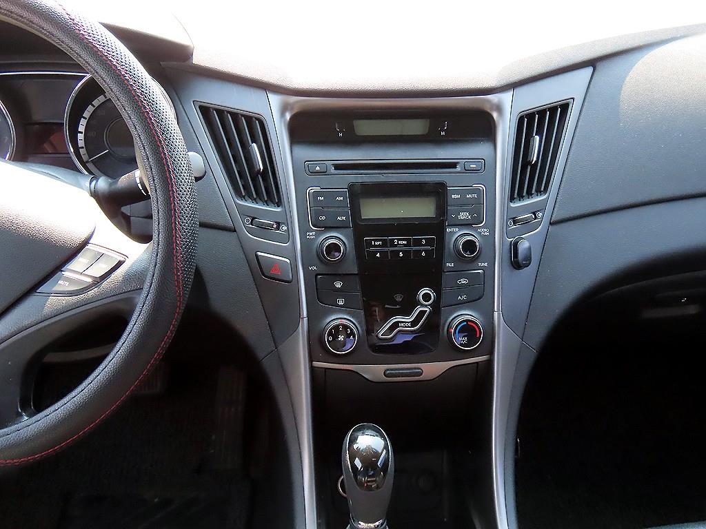 HYUNDAI Sonata - Vista 10