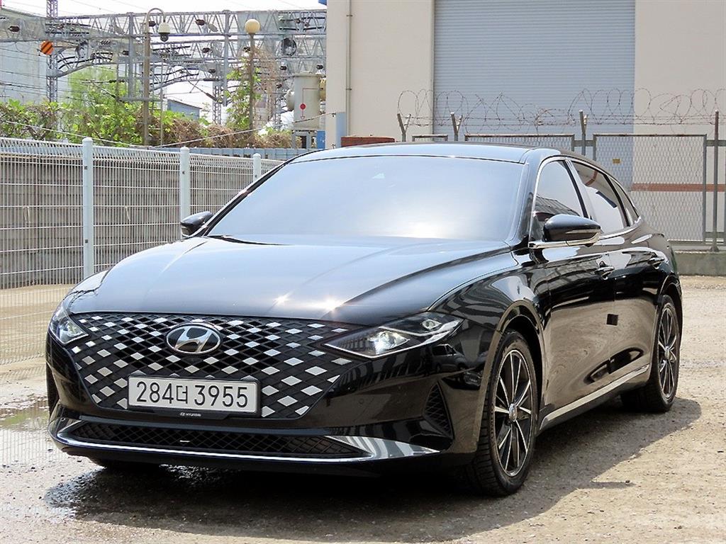 HYUNDAI Grandeur - Vista 2