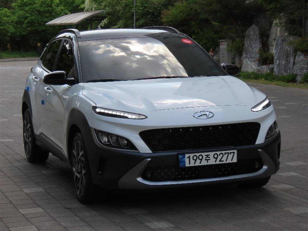 HYUNDAI Kona - Vista 3