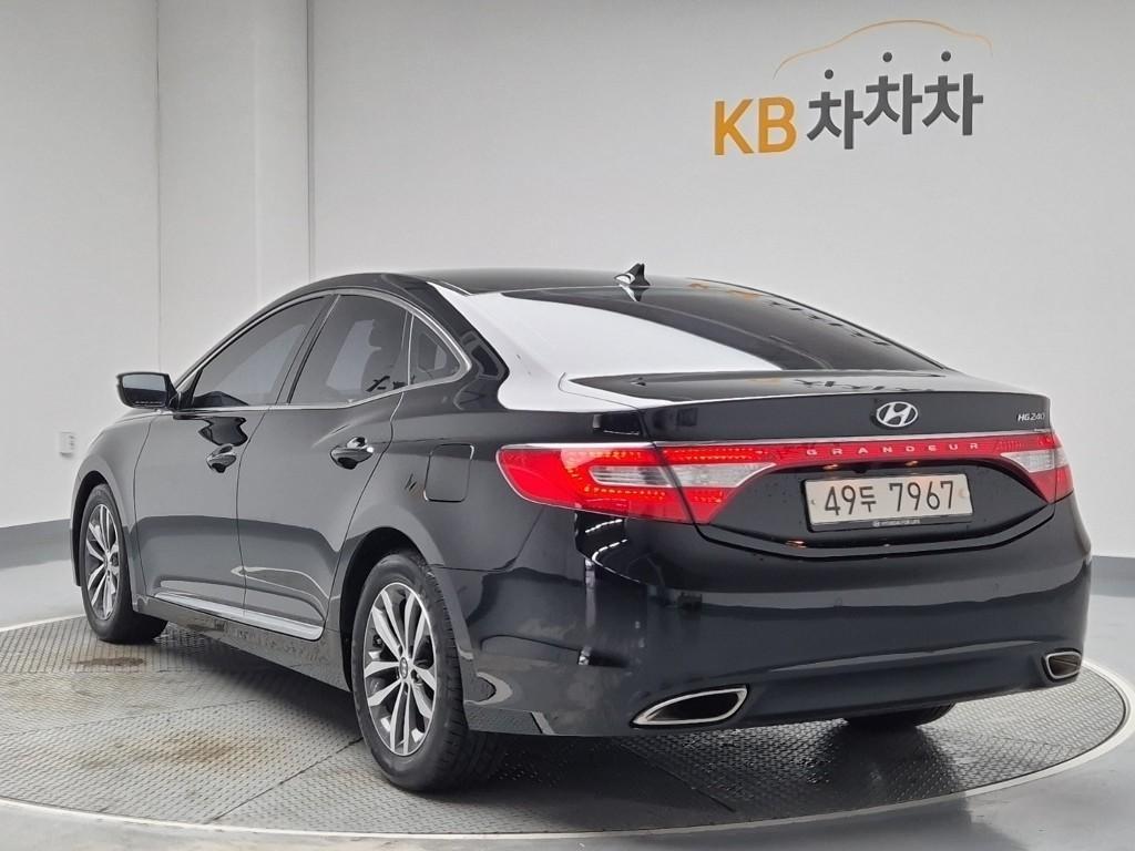 HYUNDAI Grandeur - Vista 4
