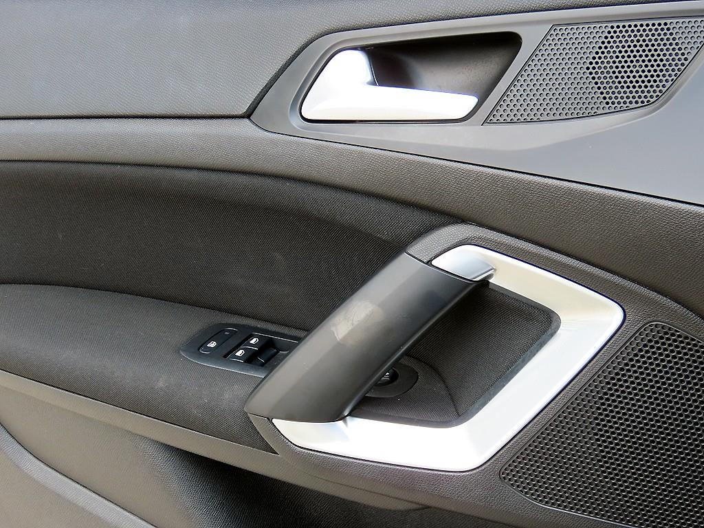 Peugeot 308 - Vista 11