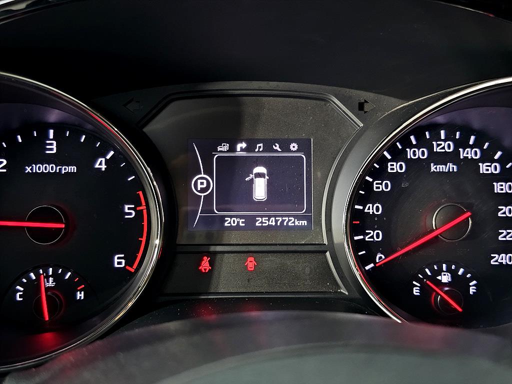 KIA Carnival - Vista 7