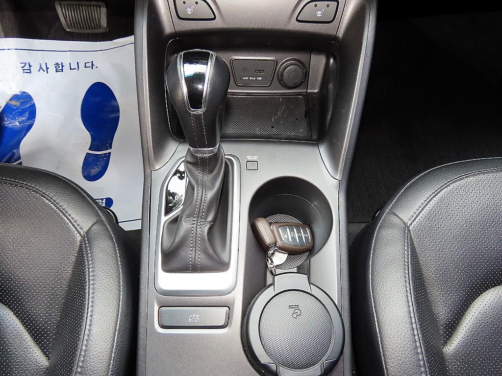 HYUNDAI Tucson - Vista 10