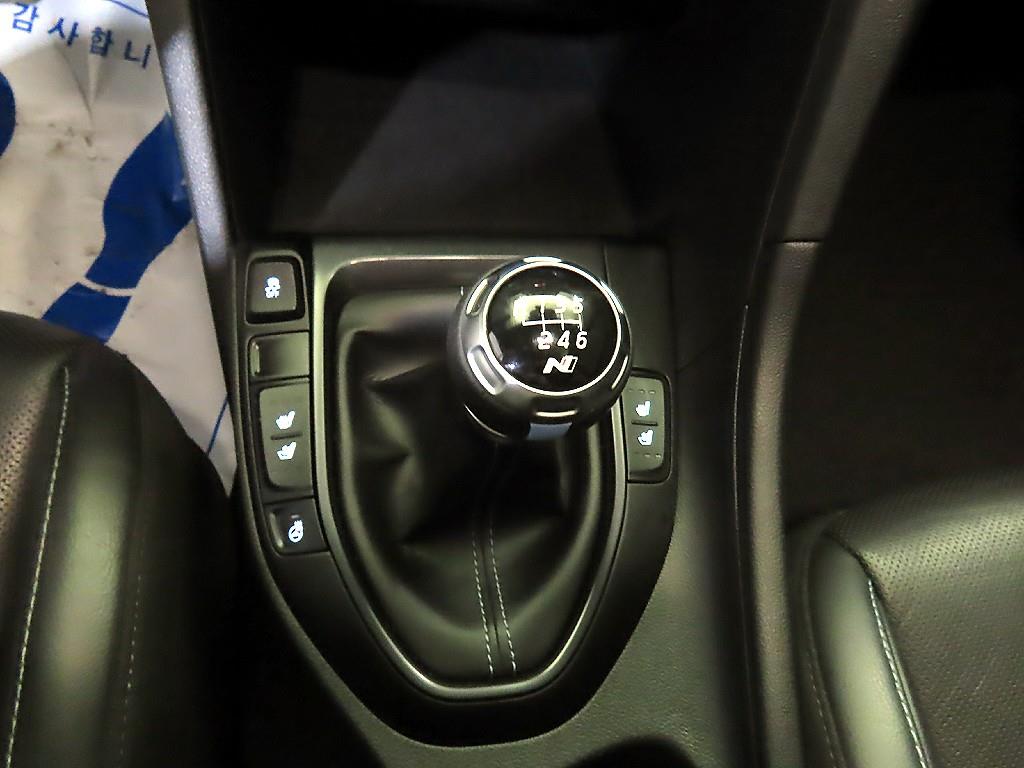 HYUNDAI Veloster - Vista 12