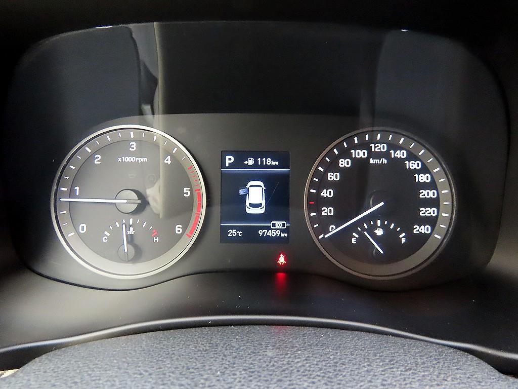 HYUNDAI Tucson - Vista 9