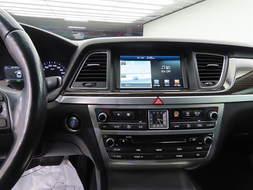 Genesis G80 - Vista 12