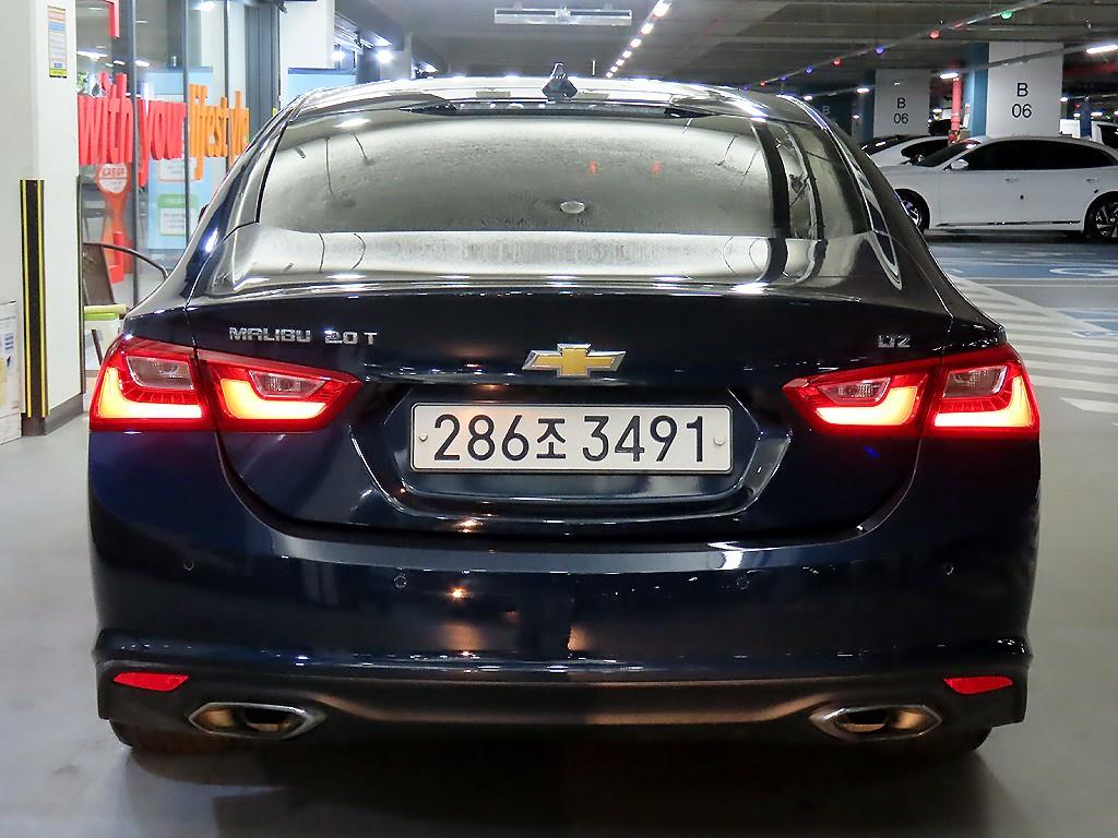 Chevrolet Malibu - Vista 5
