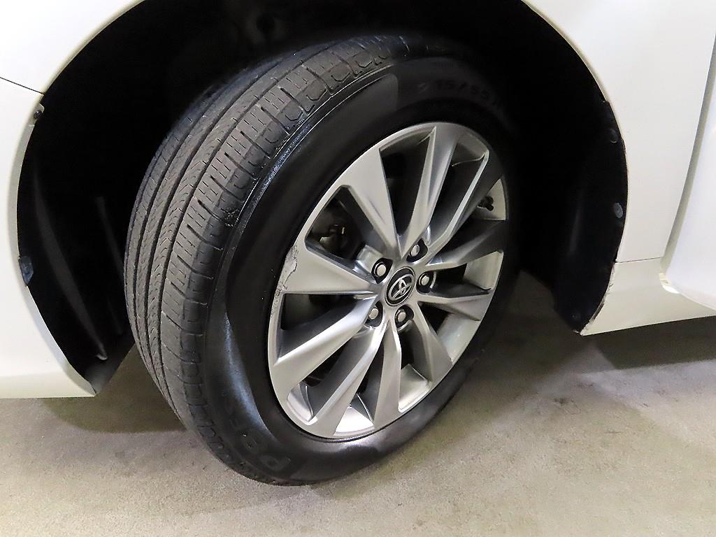 Toyota Camry 2017 Blanco - Importación desde Corea - HF Imports Iquique - Foto 19