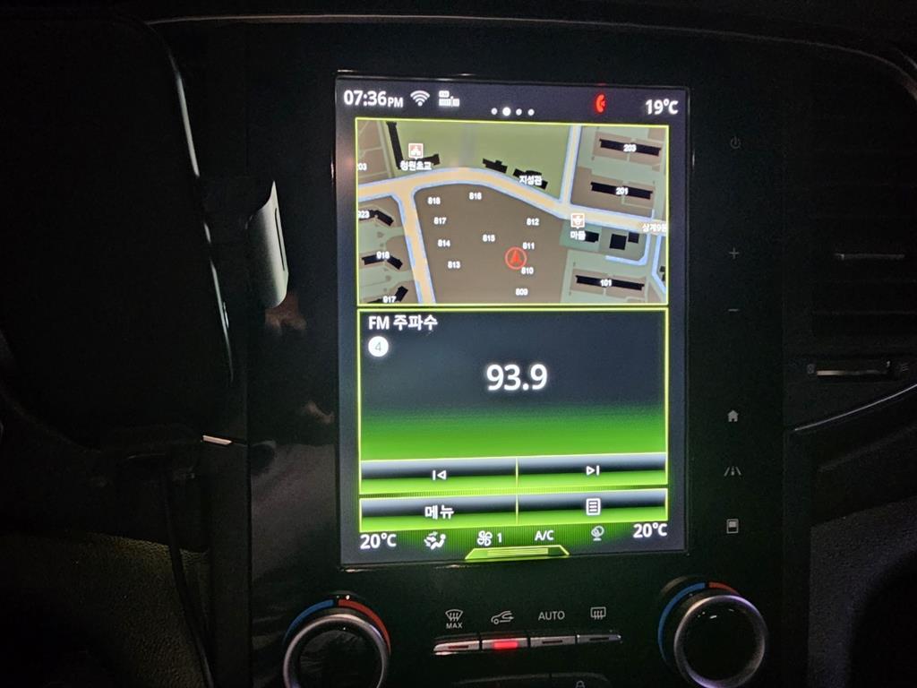 SAMSUNG SM6 - Vista 9