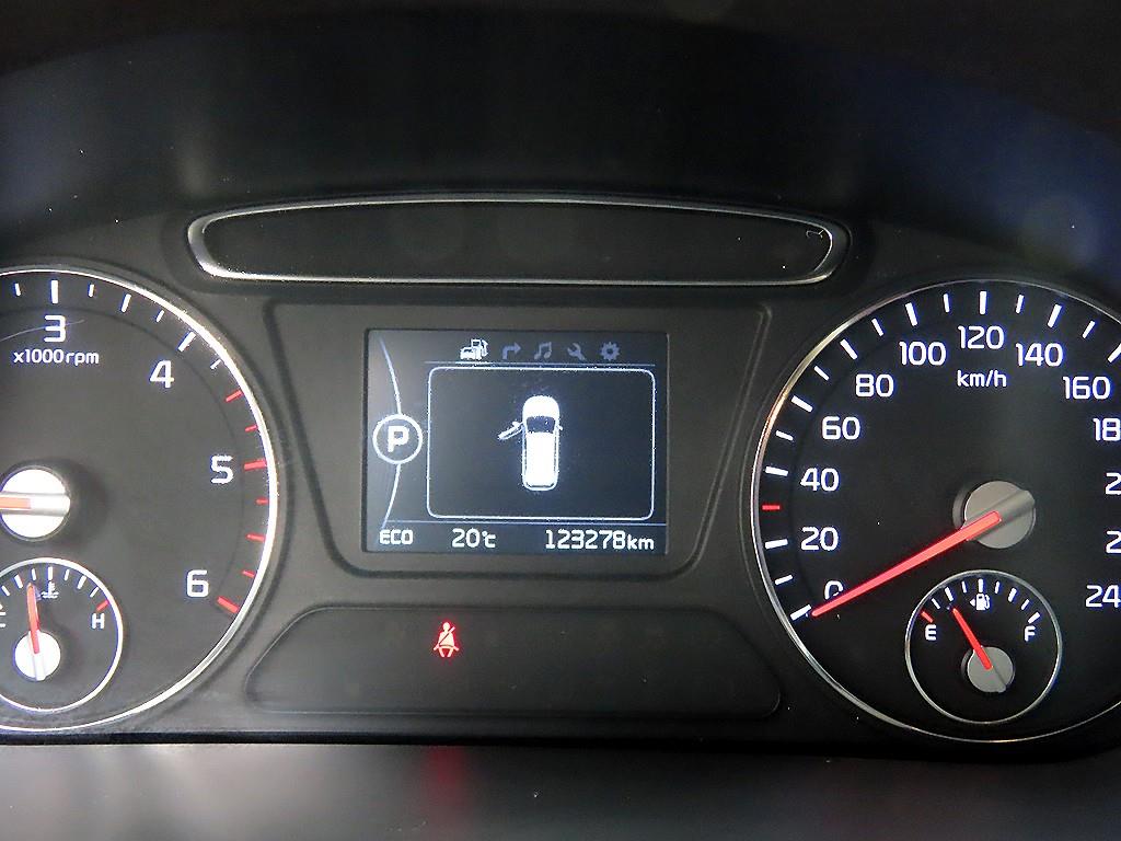 KIA Sorento - Vista 9