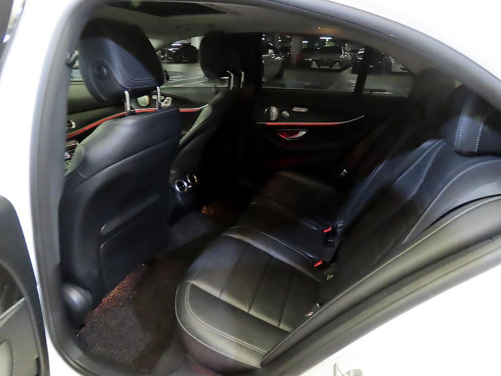 Mercedes Benz E class - Vista 7