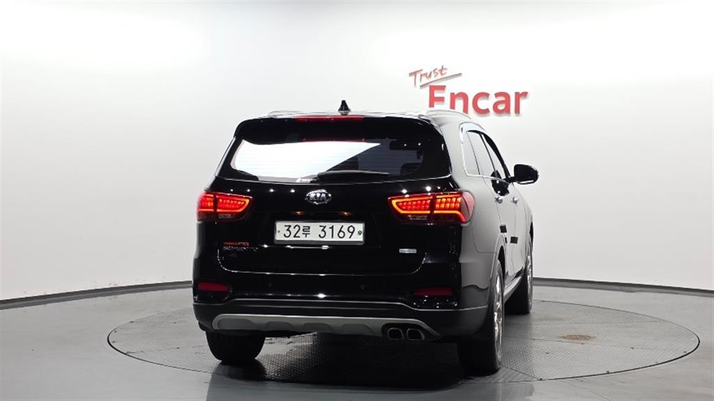 KIA Sorento - Vista 4