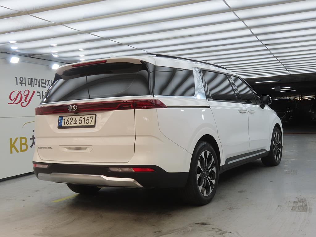 KIA Carnival - Vista 4