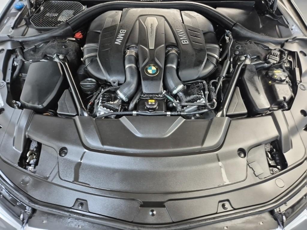 BMW 7 Series - Vista 6