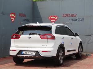 KIA Niro - Vista 8
