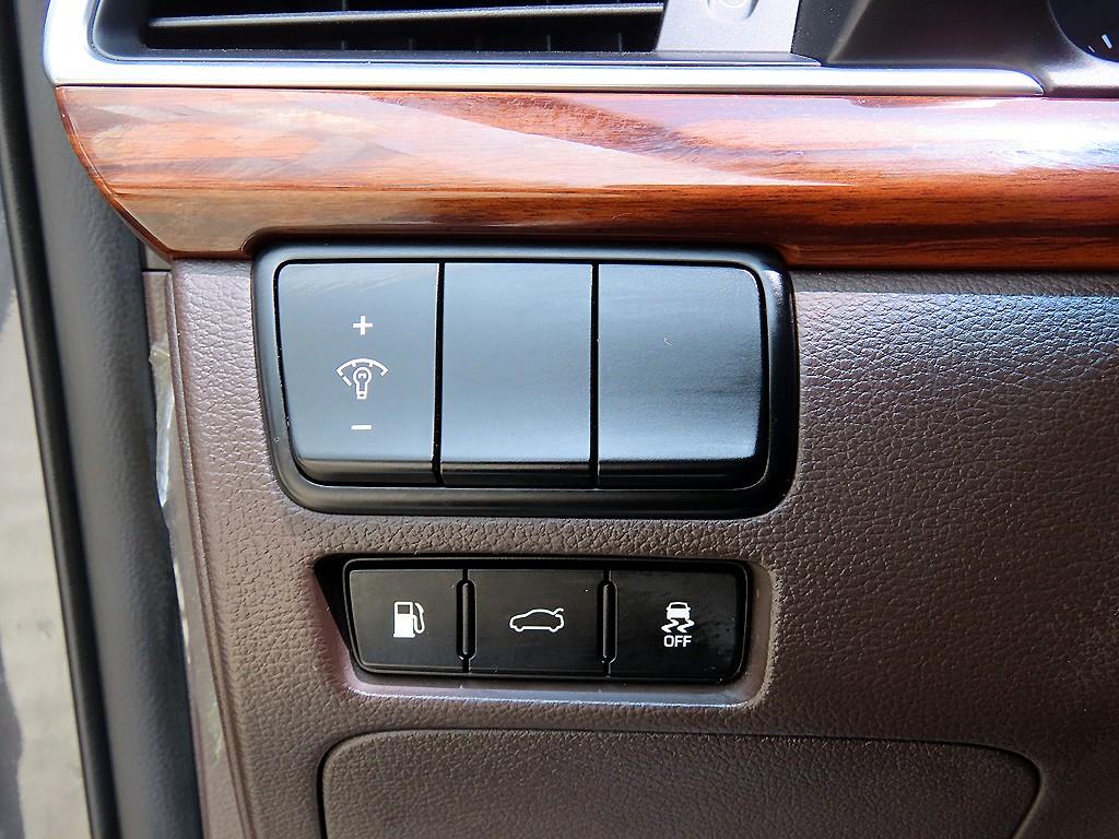KIA K7 - Vista 12