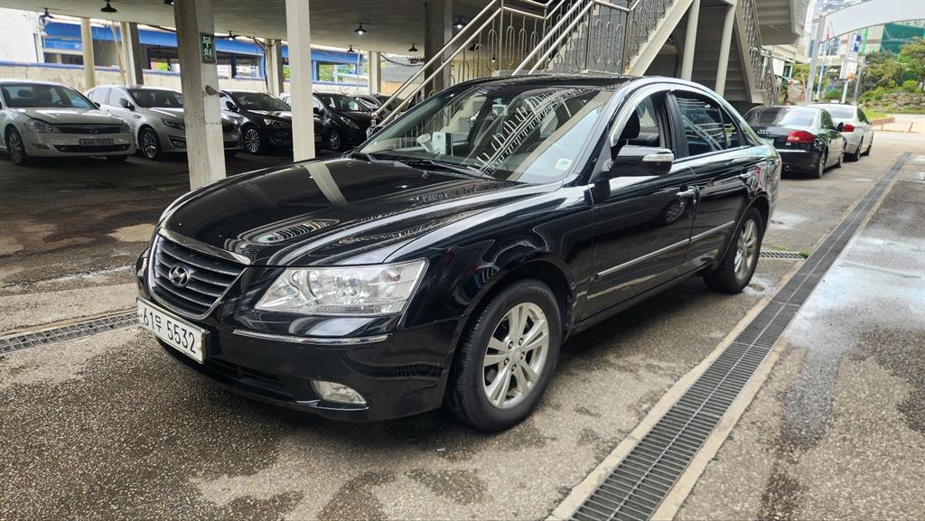 HYUNDAI Sonata - Vista 2