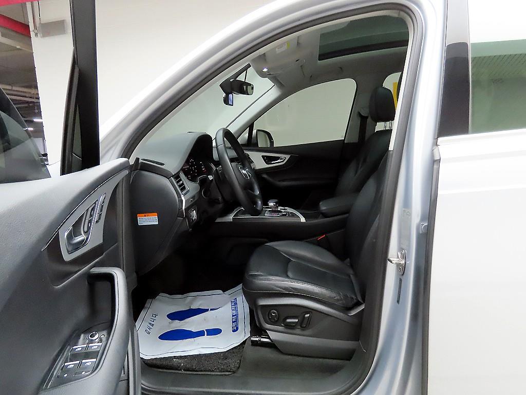 Audi Q7 - Vista 12