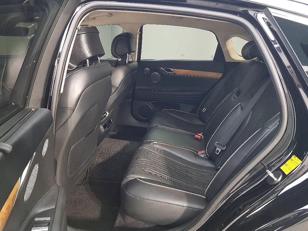 Genesis G80 - Vista 9
