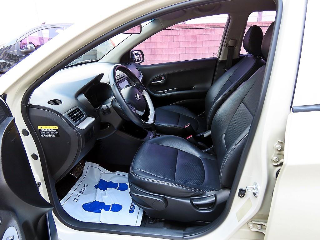 KIA Morning - Vista 5