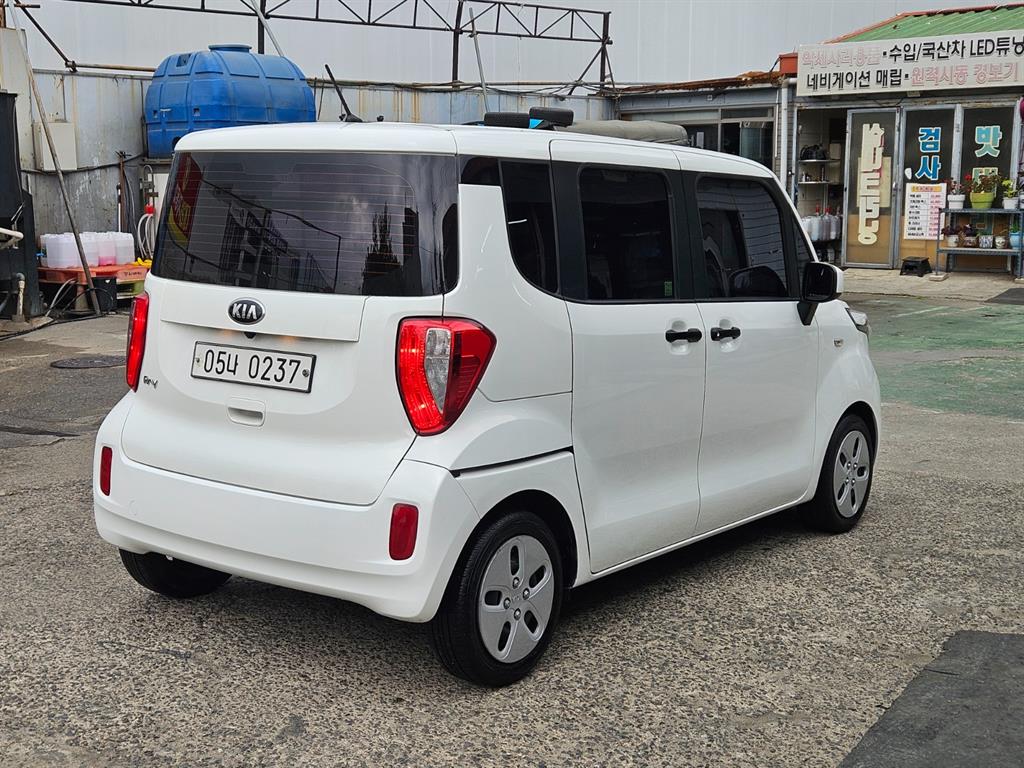 KIA Ray - Vista 5