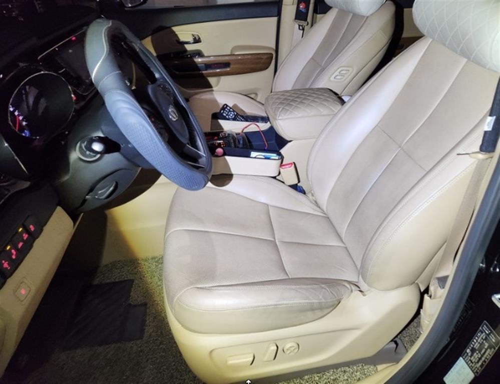KIA Carnival - Vista 3