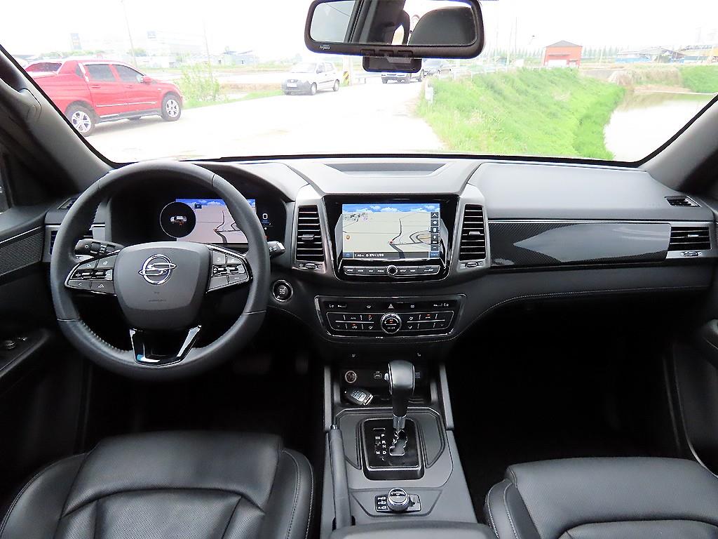 Ssangyong Rexton - Vista 10