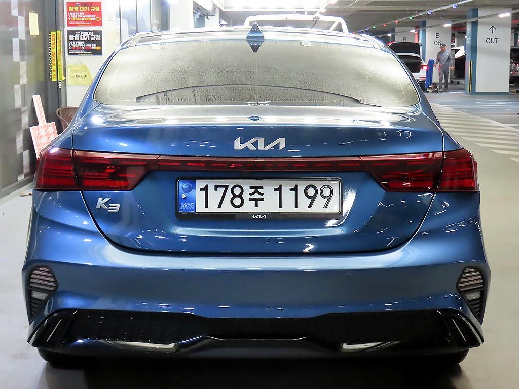 KIA K3 - Vista 5