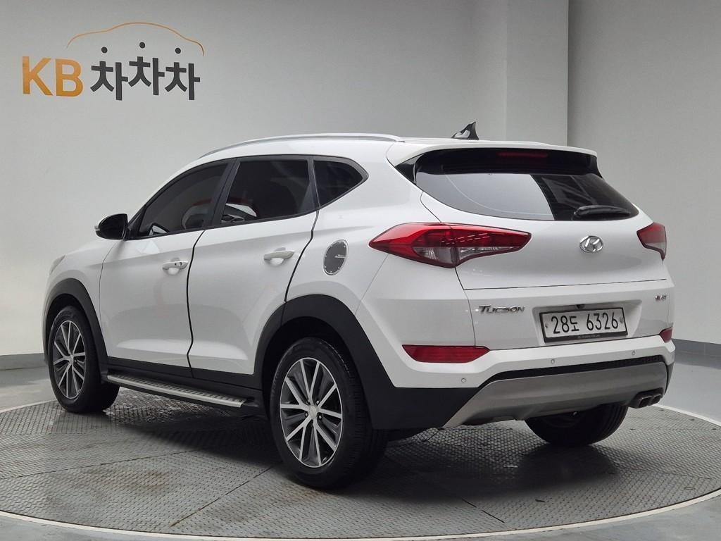 HYUNDAI Tucson - Vista 3