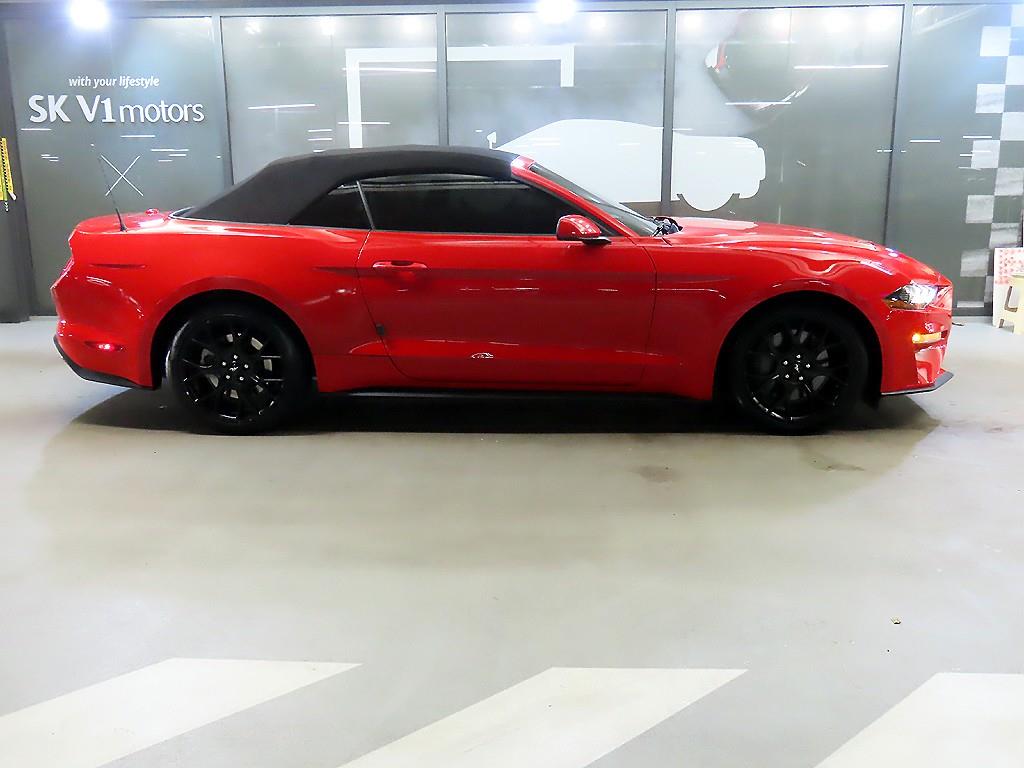Ford Mustang - Vista 3