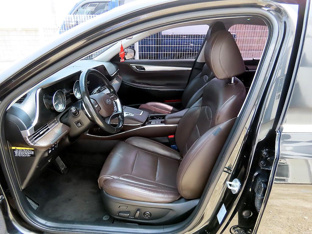 HYUNDAI Grandeur - Vista 5