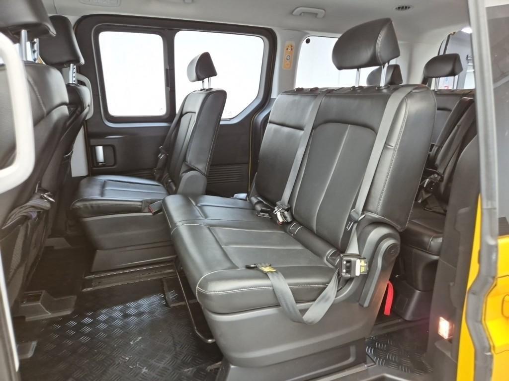 HYUNDAI Staria - Vista 12