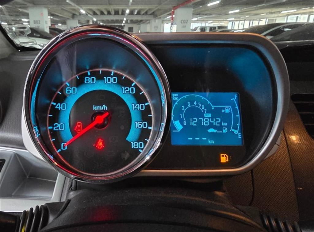 Chevrolet Spark - Vista 9