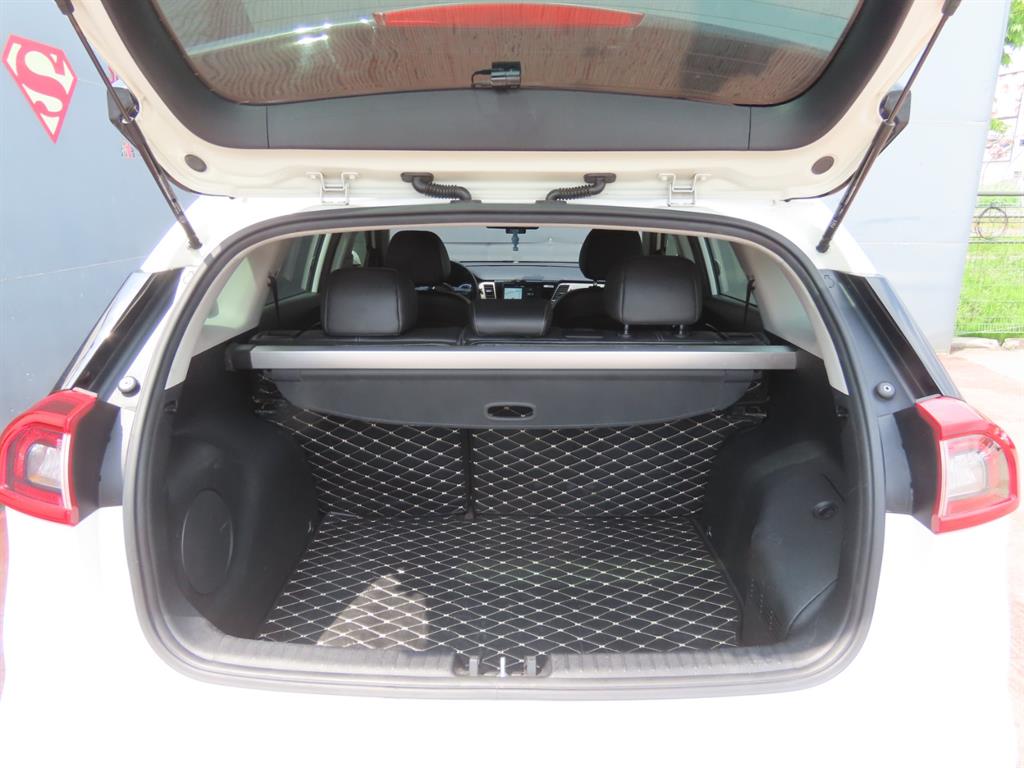 KIA Niro - Vista 9