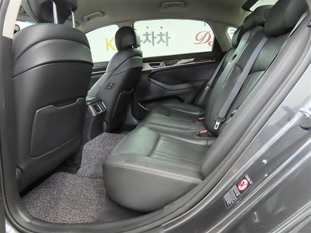 Genesis G80 - Vista 6