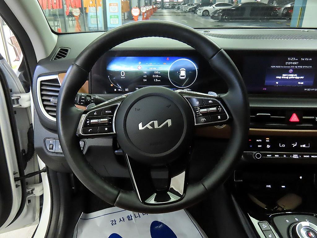 KIA Seltos - Vista 8
