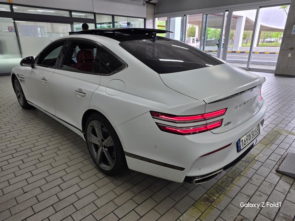 Genesis G80 - Vista 4