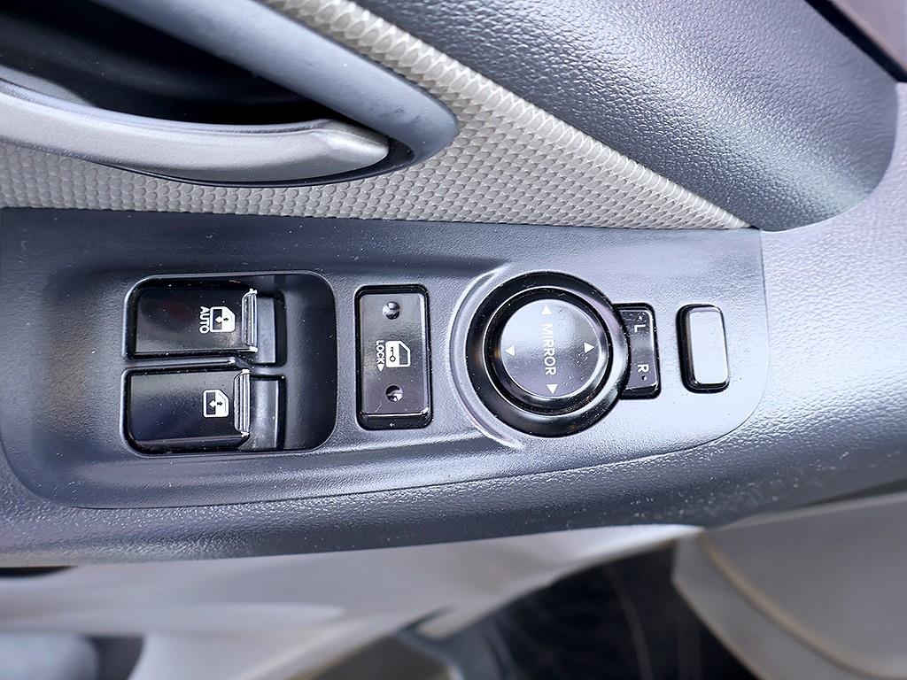 HYUNDAI Starex 2011 Blanco - Importación desde Corea - HF Imports Iquique - Foto 10