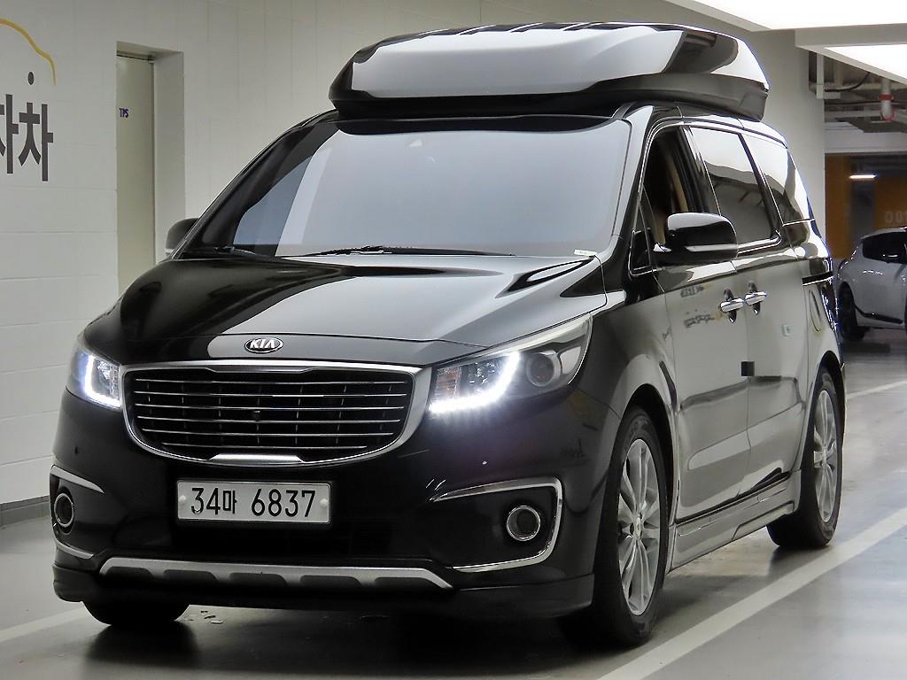 KIA Carnival - Vista 2